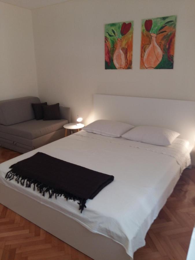 Spacious Room Near Beach W Private Bathroom 트로기르 외부 사진